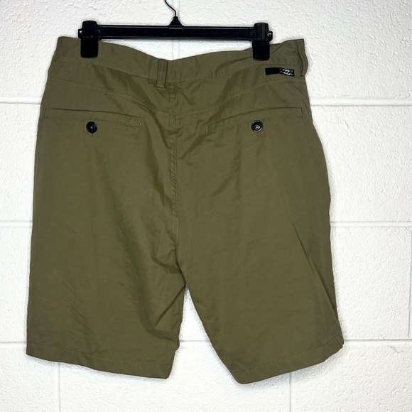 < Billabong Green Men’s Shorts Lightweight & Casual > - Picture 3 of 3